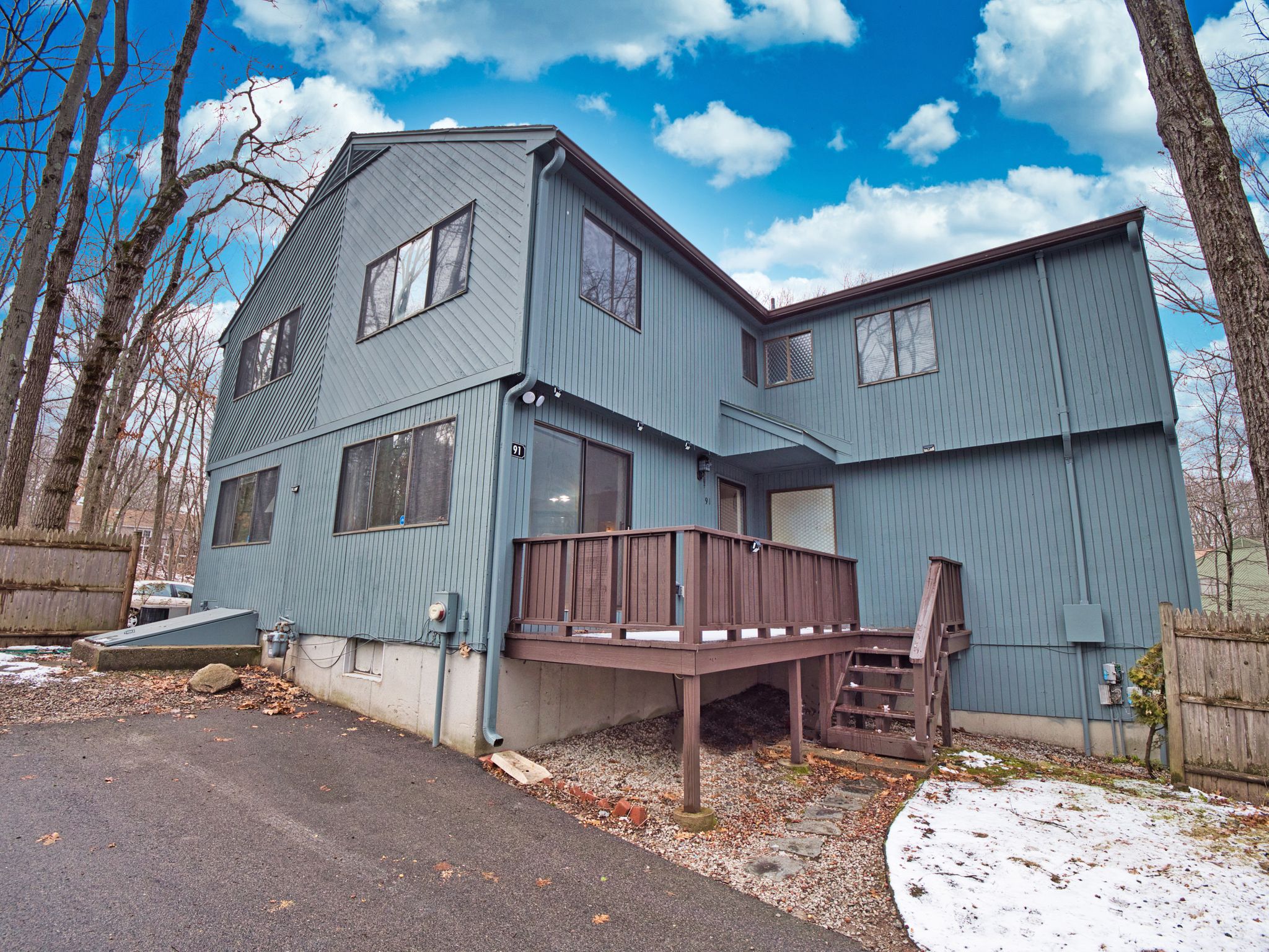 91 Mountain Gate Rd, Ashland, MA Anne Silverman LAER Realty Partners