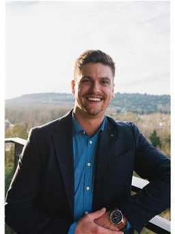 Alex Nowak Profile Picture