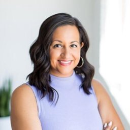 Elizabeth Gassos Profile Picture