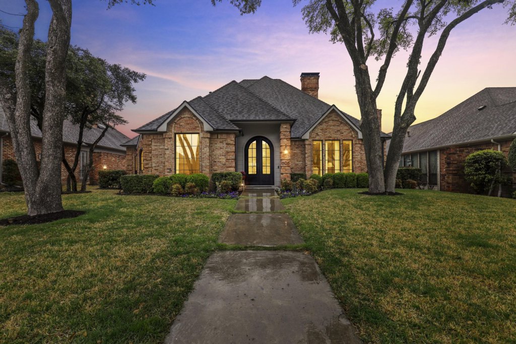 1308 Thistledown Dr, Plano, TX 75093, USA Susan Withrow JPAR