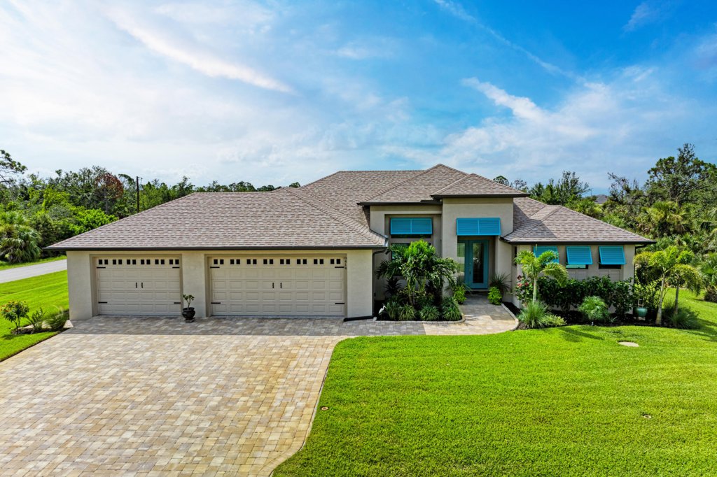 8414 Dafoe St, Port Charlotte, FL Kristen Conti Peacock Premier