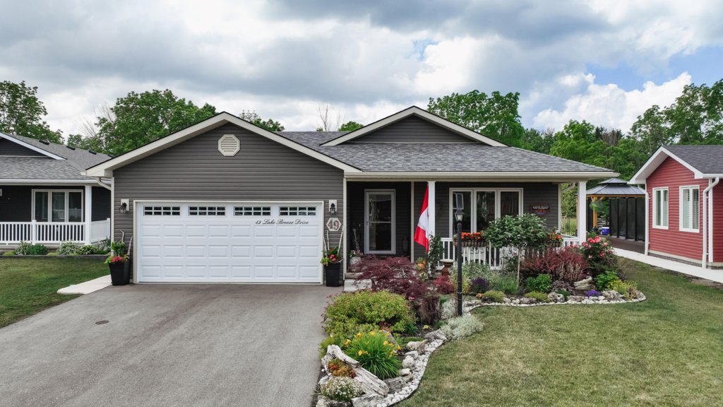 49 Lake Breeze Dr Shana Barnim Royal LePage Heartland Realty Inc