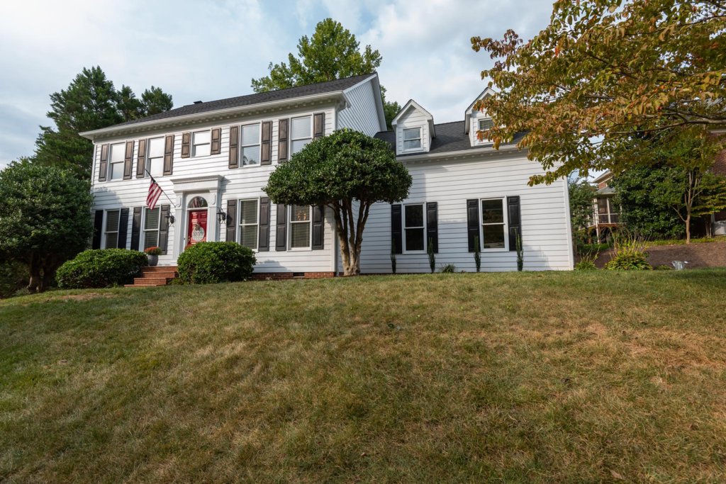 137 37th Ave Pl NW, Hickory Garrett Osborne Osborne Real Estate Group