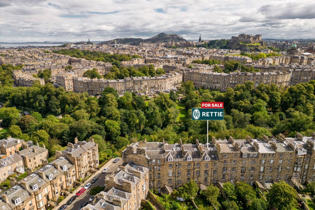 11/4 Eton Terrace Rettie