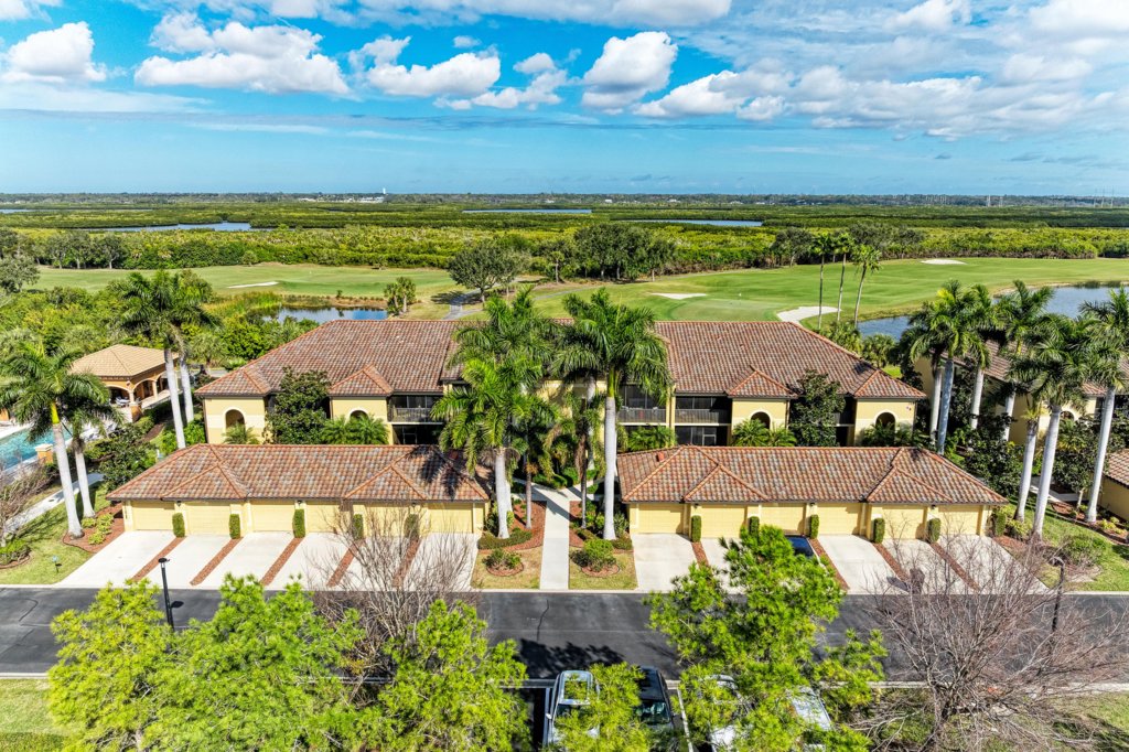 7149 River Hammock Dr #102, Bradenton, FL