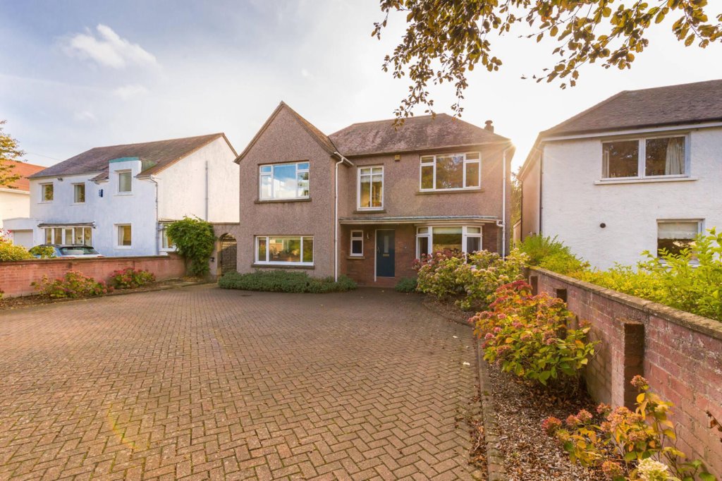 37 Cramond Road North Rettie