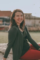 Karyn Garland Profile Picture