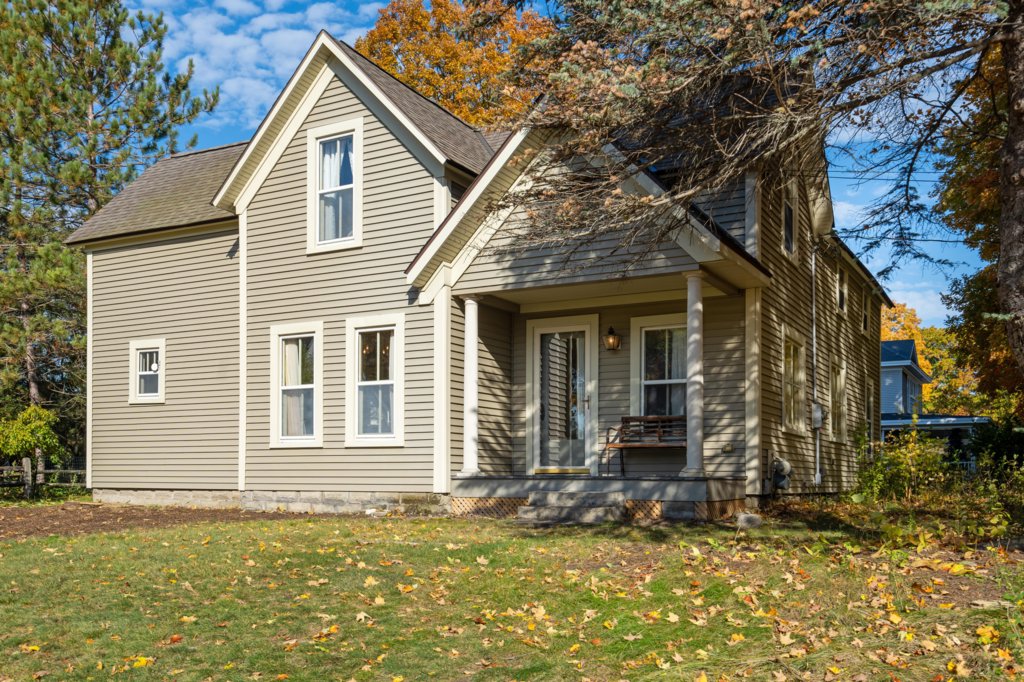 200 Summit St Heidi Kresnak Graham Real Estate