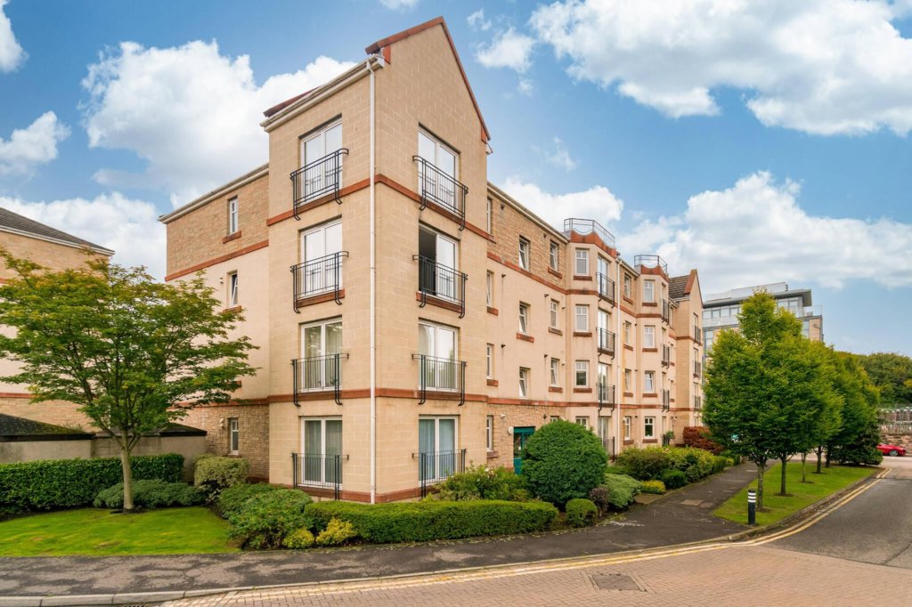 3/6 Sinclair Place Jamie Sole Blair Cadell