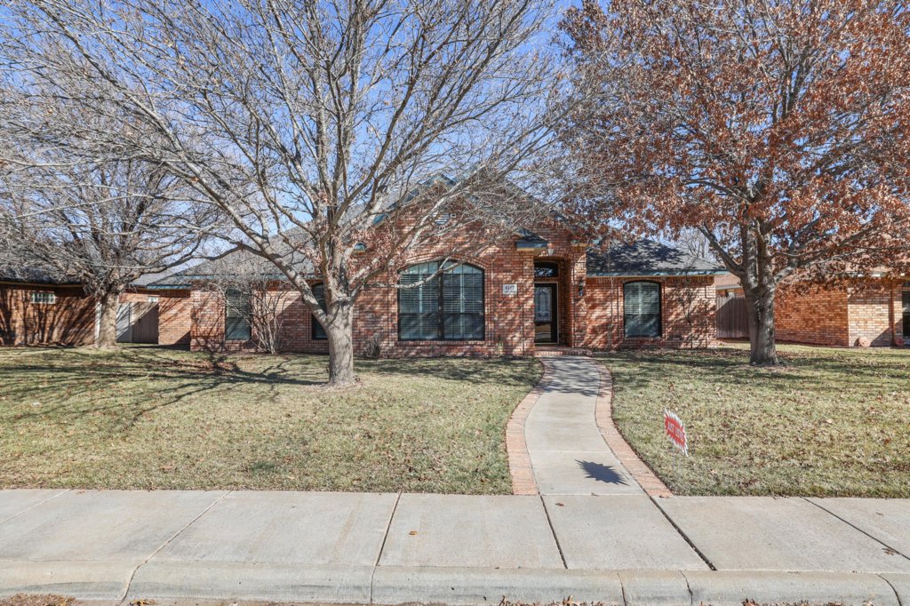 8107 Progress Dr | Leslie Metzig | ULTRA, REALTORS®