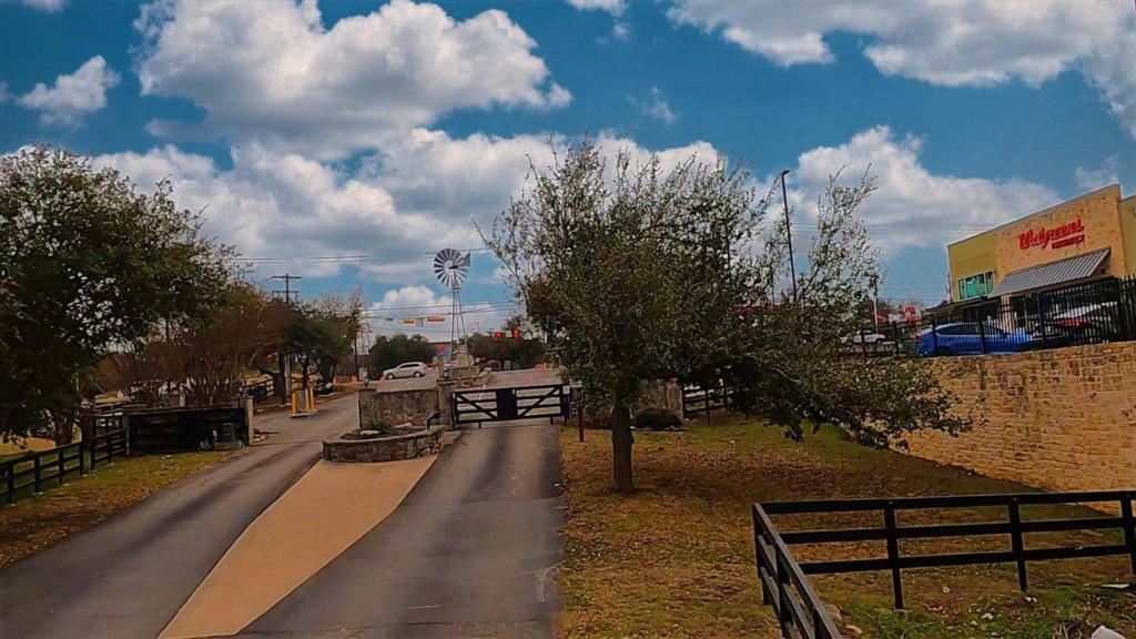 Windmill Ranch, Spring Branch TX | 925 Stirrup Drive | Leah McNamara ...