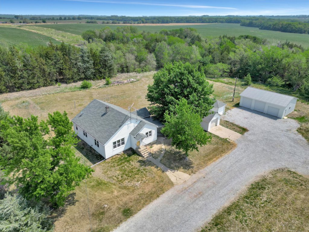 2078 County Road 1900 2078 Co Rd 1900, De Witt, NE 68341 Jayne