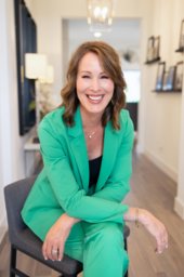 Julie Harper Profile Picture