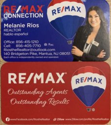 Melanie Rios Logo