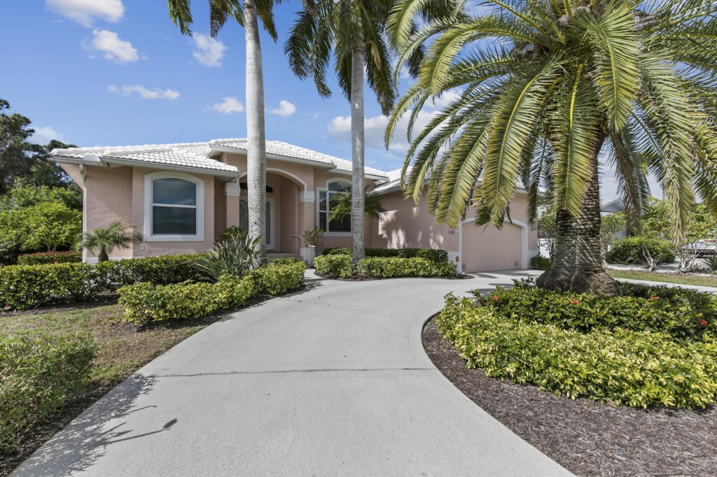 578 N Barfield Dr, Marco Island, FL 34145 578 North Barfield Drive
