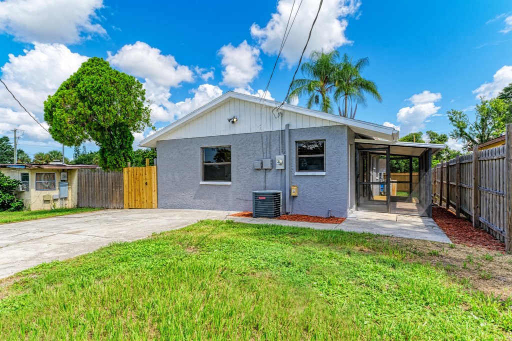 5319 Altoona St, Sarasota, FL Patrick Brogley Opal Homes Keller