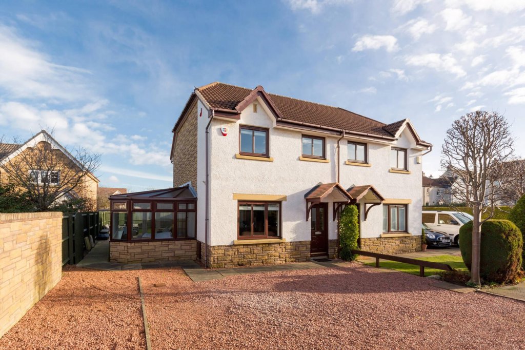 284 South Gyle Road Jamie Sole Blair Cadell