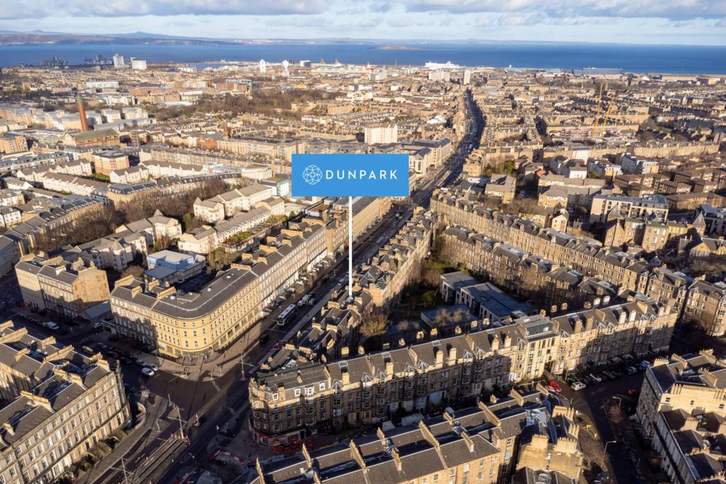 Flat 2, 42 Elm Row 42/2 Elm Row, Edinburgh EH7 4AH Emma Fursman