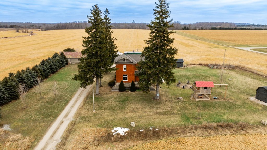 40370 Winthrop Rd Michelle Nesbitt Royal Lepage Heartland Realty