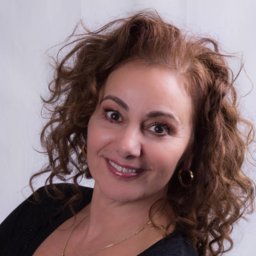 Laurie Reveley Profile Picture
