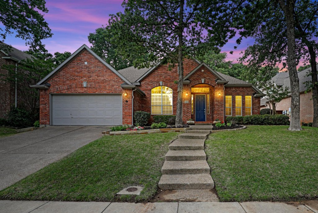 4201 Dr, Flower Mound, TX 75028, USA The Rhodes Team The Rhodes Team Berkshire