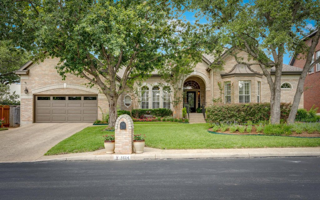 1614 Thrush Ct Cir Courtney Silver Silver + Silver Real Estate Group, Coldwell Banker D'Ann