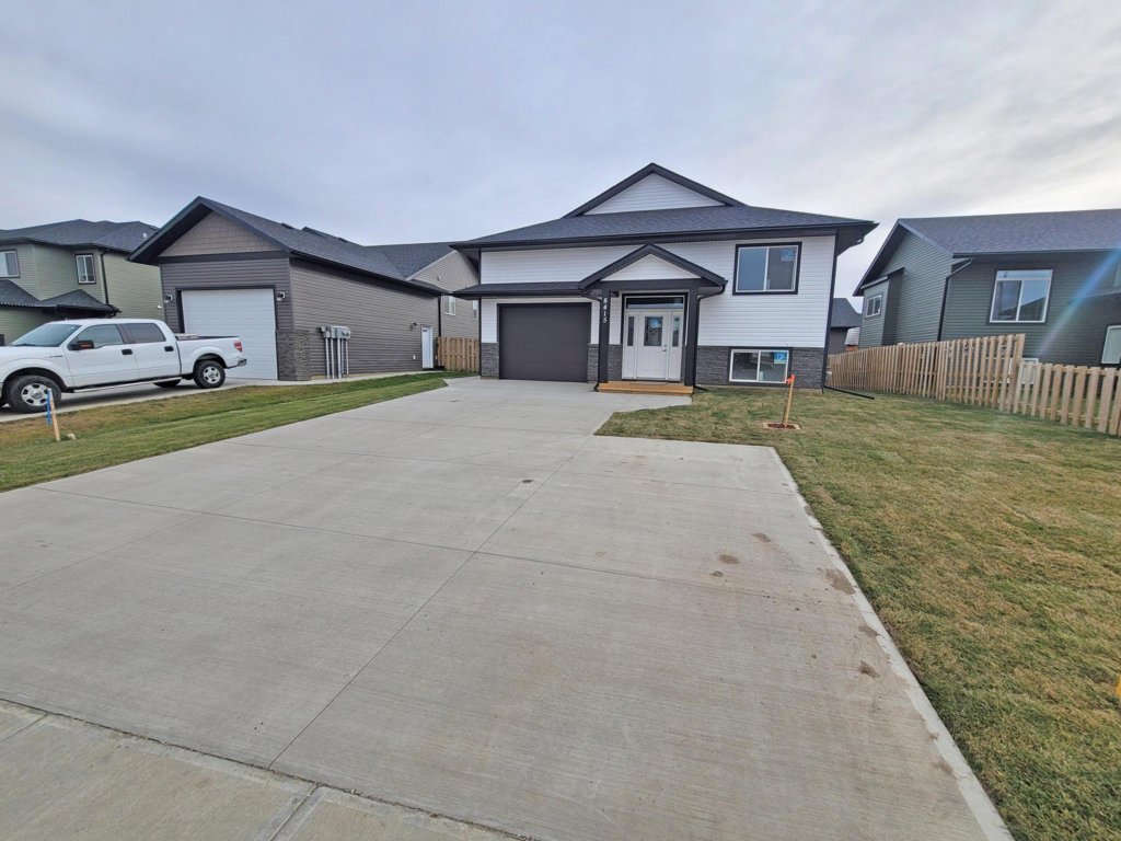 The HillCrest Custom Designed and Built Investment Property in Canada