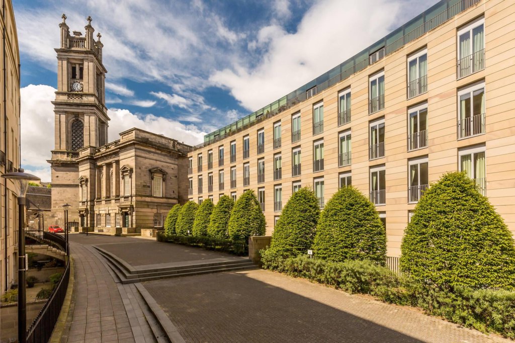 Flat 5, 5A St Vincent Place Rettie & Co.