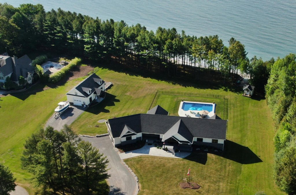 199 Lakeshore Rd., Cobourg