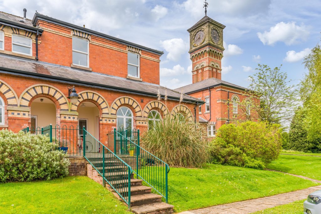 The Towers, Pavilion Way, Macclesfield Alan Lee Estate Agents Alan