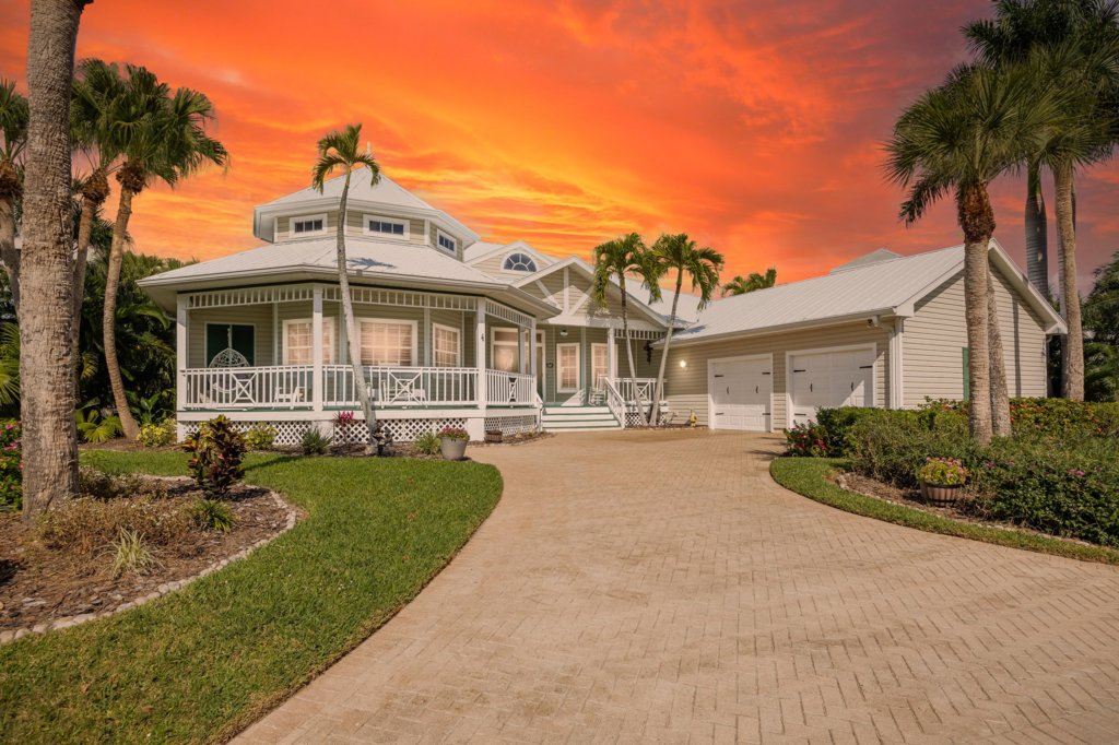 6240 Tidewater Island Circle Fort Myers, Florida Alexis Hansen