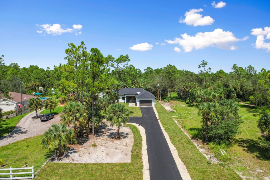 2747 6th Ave NE, Naples, FL 34120 John Nicholson Remax Affinity Plus