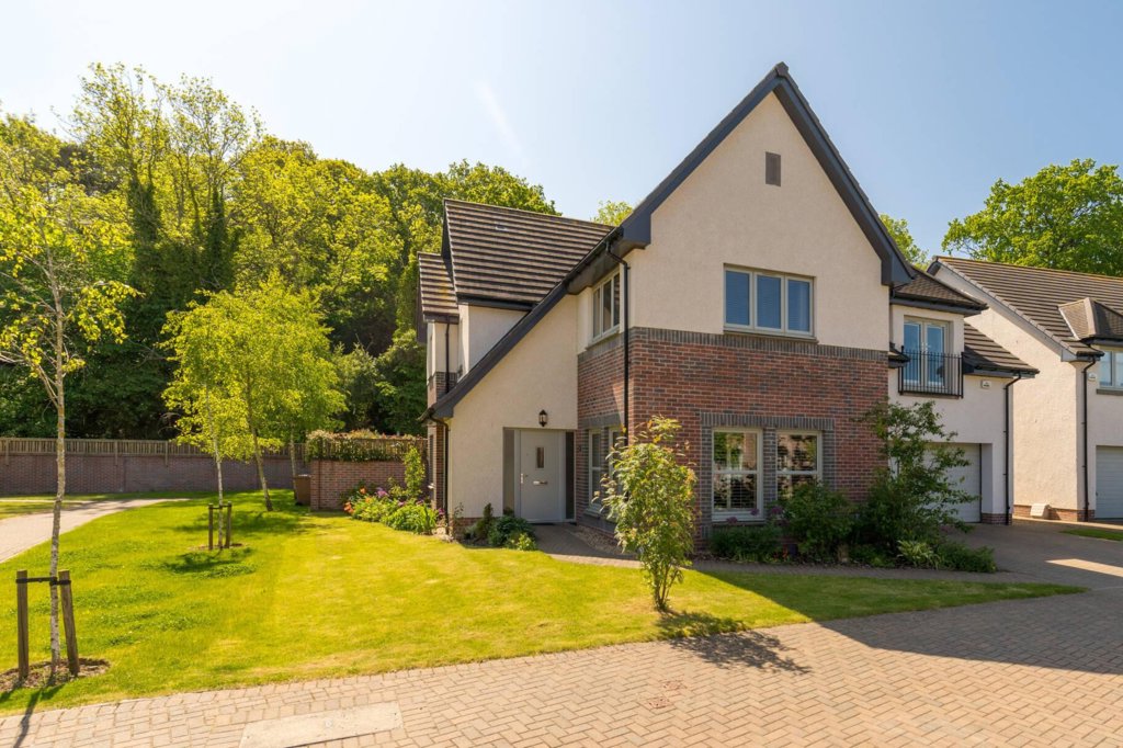 23 Kinleith Mill Road Jamie Sole Blair Cadell