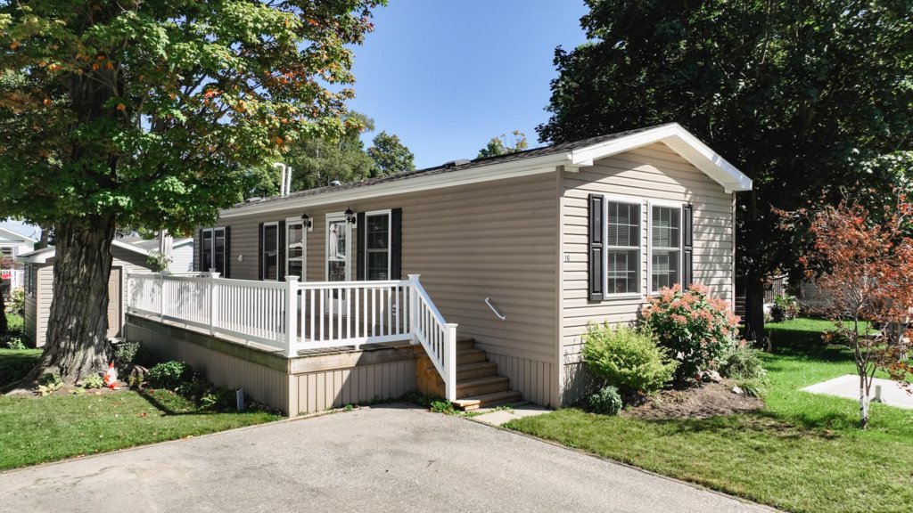 16 Cherokee Ln Shana Barnim Royal LePage Heartland Realty Inc