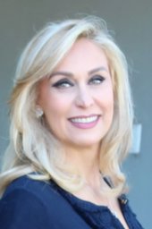 Lily Laadan Vosough Profile Picture
