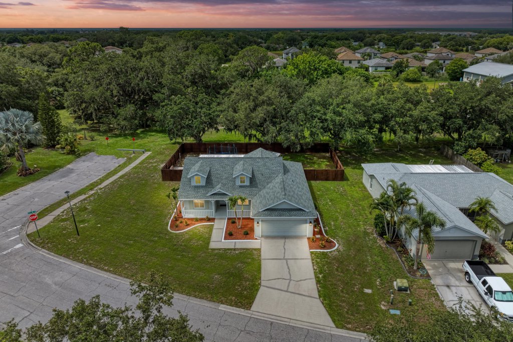 11126 4th Ave E, Bradenton, FL | Arlene Buckmaster | House Max Realty LLC