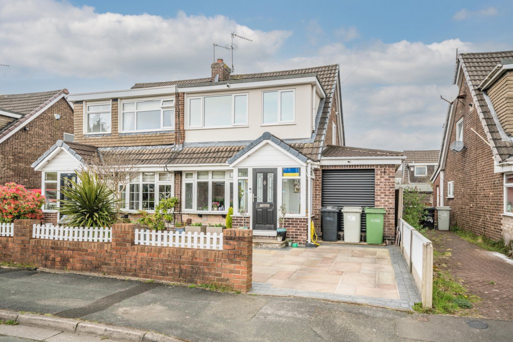 Craig Road, Macclesfield Alan Lee Estate Agents Alan Lee Estate Agents