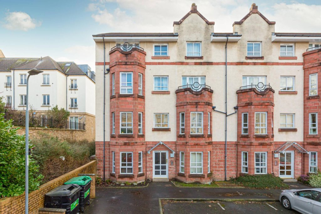 Flat 2, 15 Hopetoun Street Gavin Smith Maria Ponte