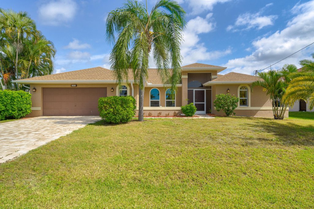 155 SW 52nd Terrace | Cape Coral, Florida | Annie Richards