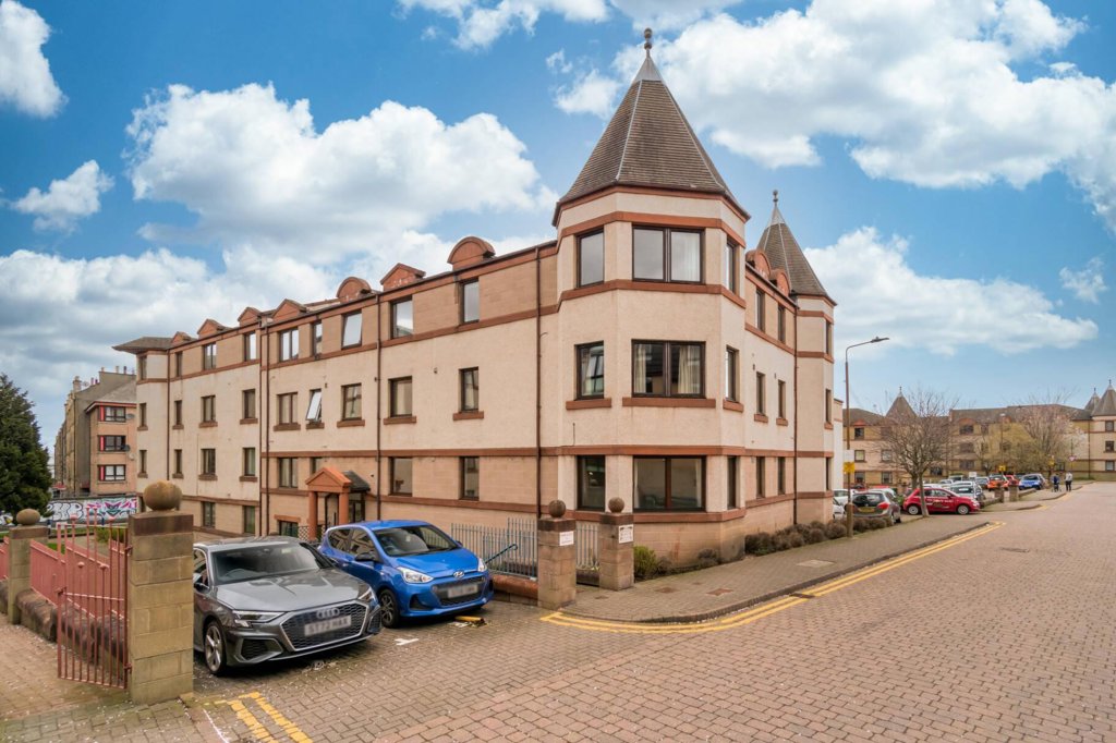 3/3 Dorset Place Jamie Sole Blair Cadell