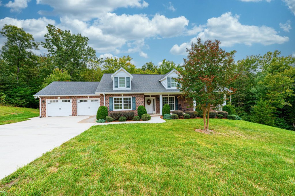 130 Roberts Ln, Lenoir Lauren Hart Hart Real Estate, Keller