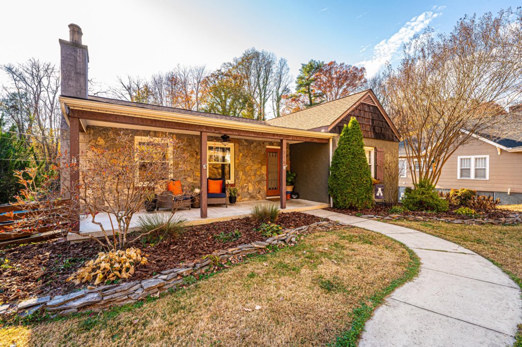 316 Norwood St SW, Lenoir Desmond Bentley Realty Executives of Hickory