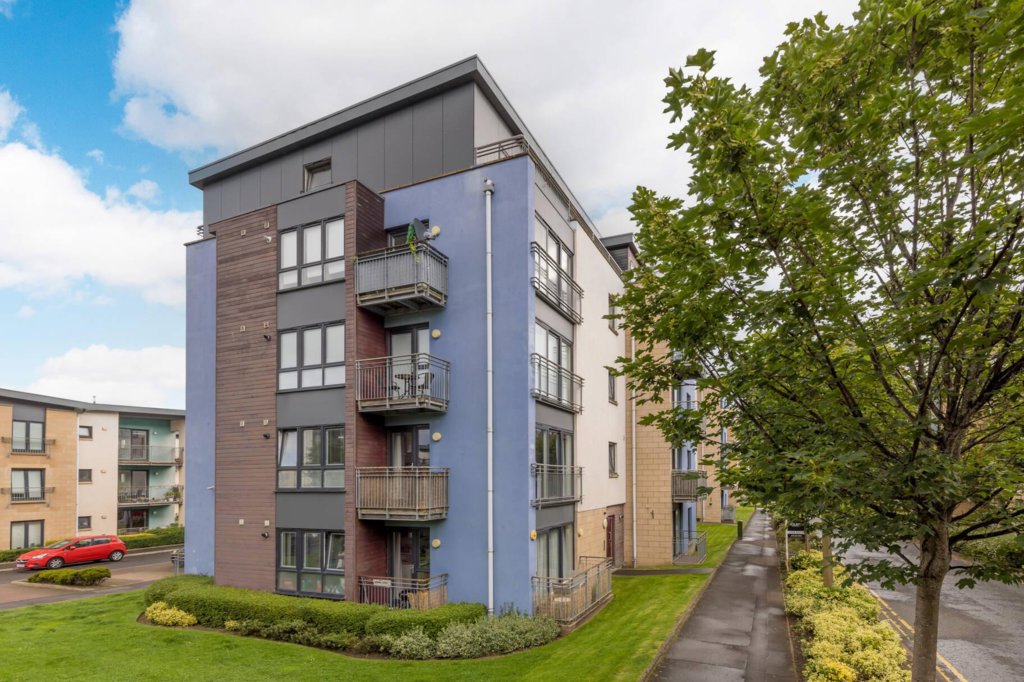 Flat 13, 7 East Pilton Farm Avenue Marie Johnstone Wilson Property