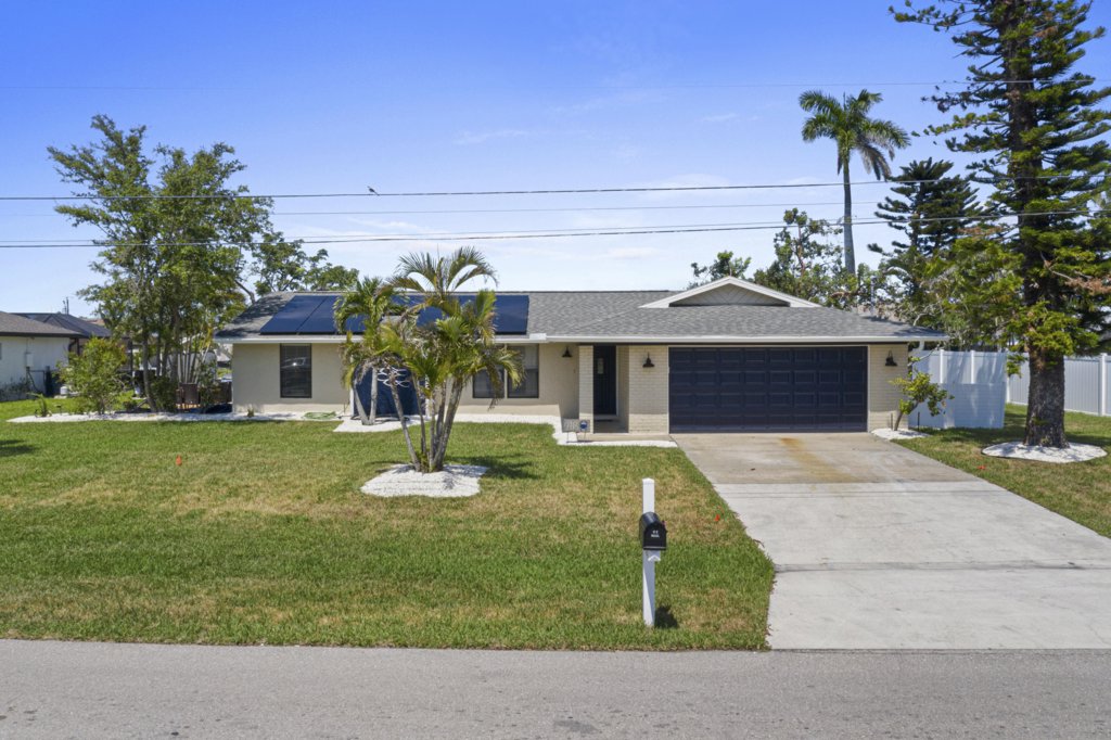 910 SE 23rd Pl James Schneider Allison James Estates & Homes